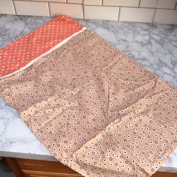 Handmade Floral Pillowcase - Picture 3 of 4